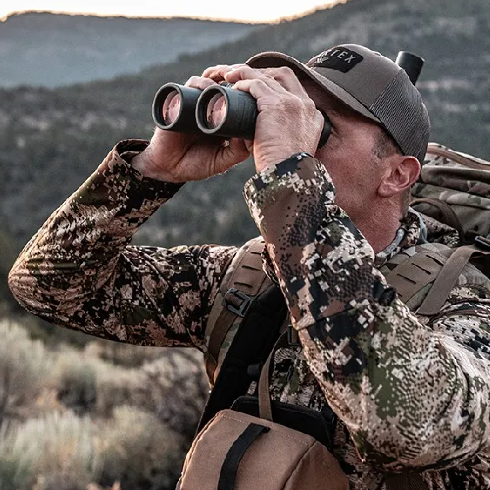 VORTEX Talon HD 10K 10x42 BALLISTIC LASER RANGEFINDING BINOCULAR - Image 4